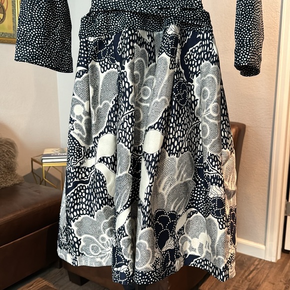 Diane Von Furstenberg | Wrap Dress | Size 12| Long Sleeve - Picture 9 of 17